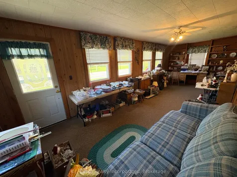 32 Albert Street Ashfield-colborne-wawanosh ON N0M 1R0