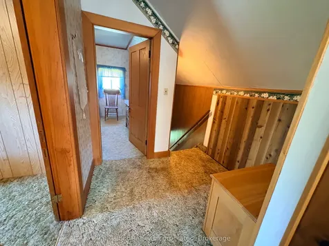 32 Albert Street Ashfield-colborne-wawanosh ON N0M 1R0