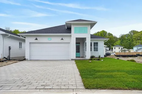 27 Harbour Way Central Elgin ON N5L 1C5