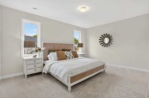 27 Harbour Way Central Elgin ON N5L 1C5