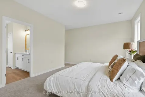27 Harbour Way Central Elgin ON N5L 1C5
