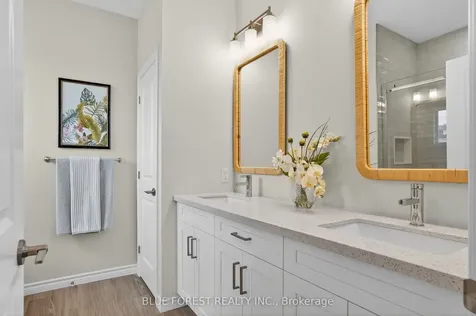 27 Harbour Way Central Elgin ON N5L 1C5