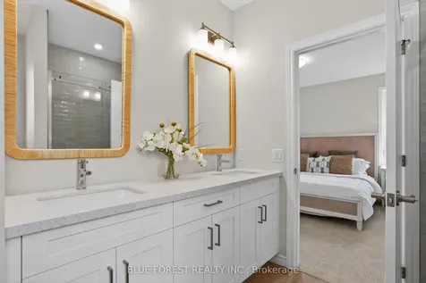 27 Harbour Way Central Elgin ON N5L 1C5