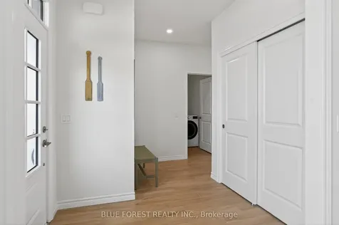 27 Harbour Way Central Elgin ON N5L 1C5