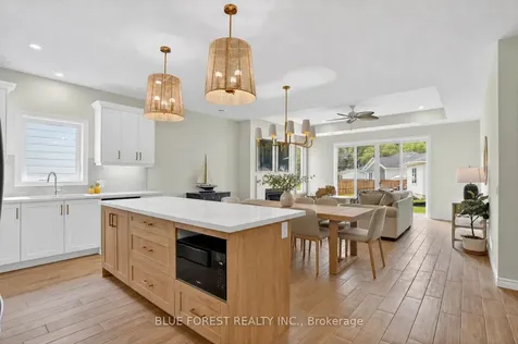 27 Harbour Way Central Elgin ON N5L 1C5