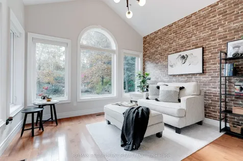 37 Appaloosa Trail Hamilton ON L0R 1H3
