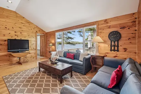 1233 S Kahshe Lake Road Gravenhurst ON P0E 1G0