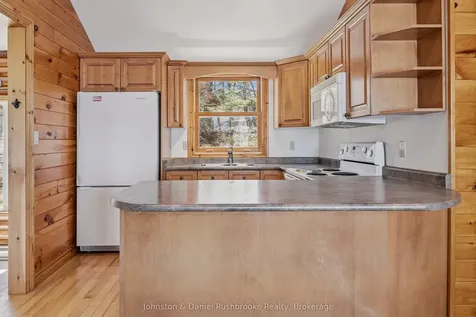 1233 S Kahshe Lake Road Gravenhurst ON P0E 1G0