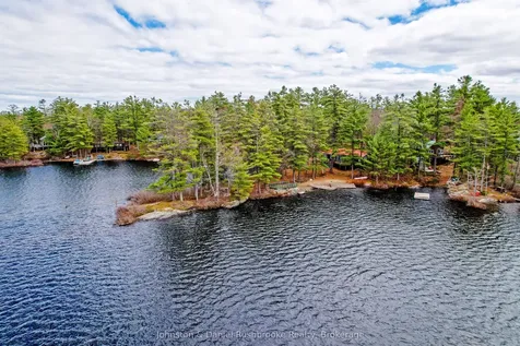 1233 S Kahshe Lake Road Gravenhurst ON P0E 1G0