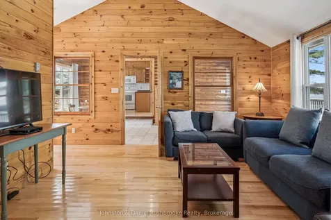 1233 S Kahshe Lake Road Gravenhurst ON P0E 1G0