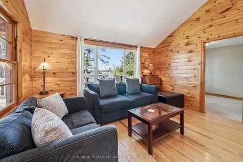1233 S Kahshe Lake Road Gravenhurst ON P0E 1G0