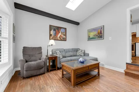 17 Baraniuk Street St. Catharines ON L2N 1N4