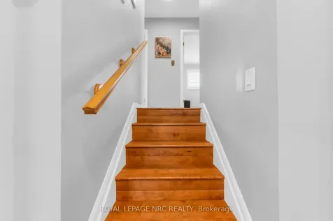 17 Baraniuk Street St. Catharines ON L2N 1N4