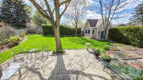 508 Harvey Street Centre Wellington ON N1M 3K2
