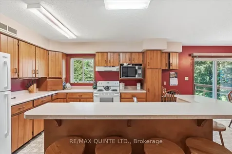 45 Shannon Road Prince Edward County ON K0K 1G0