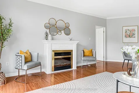 255 Keats Way Waterloo ON N2L 6N6