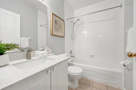 255 Keats Way Waterloo ON N2L 6N6