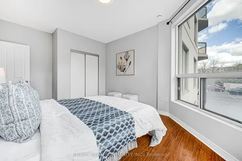 255 Keats Way Waterloo ON N2L 6N6