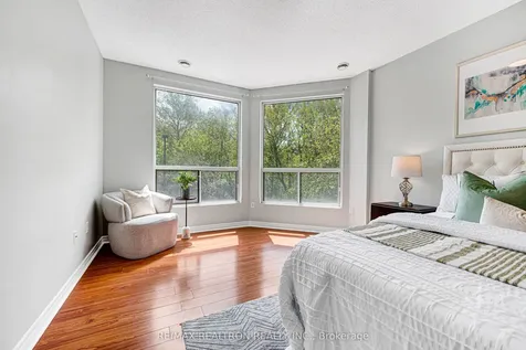 255 Keats Way Waterloo ON N2L 6N6