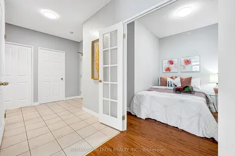 255 Keats Way Waterloo ON N2L 6N6