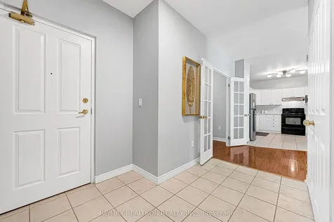255 Keats Way Waterloo ON N2L 6N6