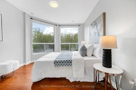 255 Keats Way Waterloo ON N2L 6N6