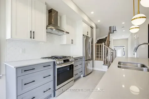 2033 Allegrini Terrace Kanata ON K2S 2S7