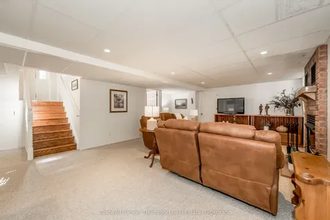 252 Fowlers Road Huntsville ON P1H 0J8