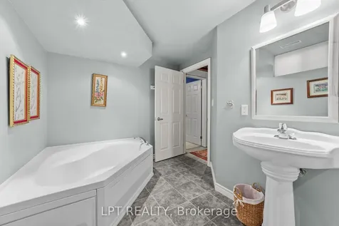 164 Abagail Street Strathroy-caradoc ON N7G 4H4