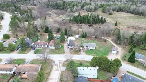 2 Hemlock Street Highlands East ON K0L 1M0