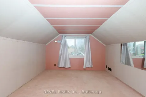 3430 Saint George Avenue Niagara Falls ON L2J 2P8