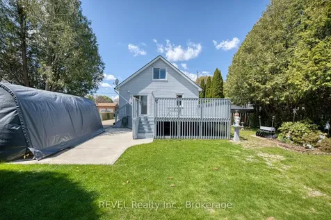 3430 Saint George Avenue Niagara Falls ON L2J 2P8