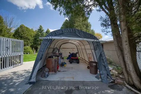 3430 Saint George Avenue Niagara Falls ON L2J 2P8