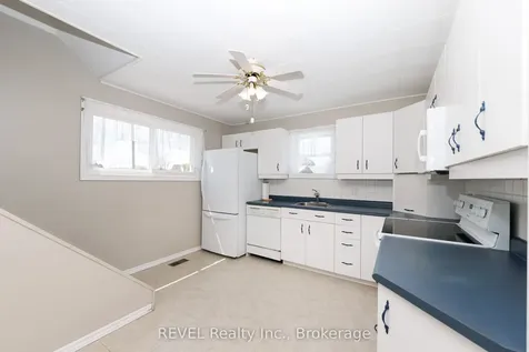 3430 Saint George Avenue Niagara Falls ON L2J 2P8