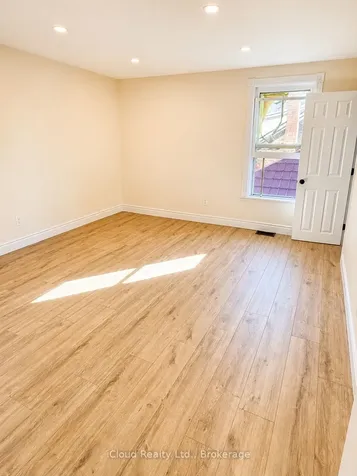 405 Upper Wentworth Street Hamilton ON L9A 4T4