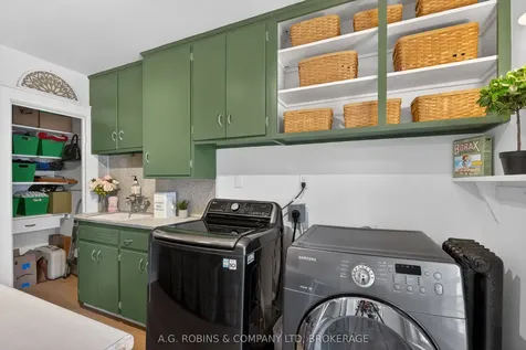 124 Catharine Street Port Colborne ON L3K 4K4