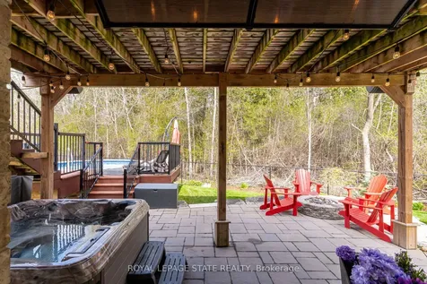 22 Rooke Court Guelph ON N1K 0B8