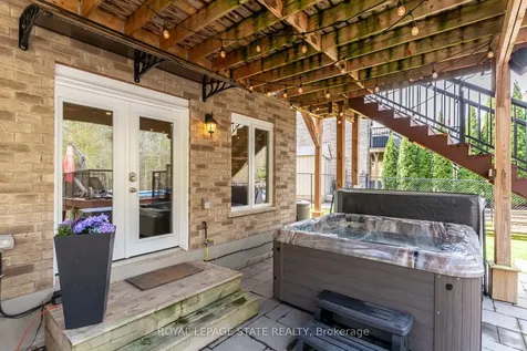 22 Rooke Court Guelph ON N1K 0B8