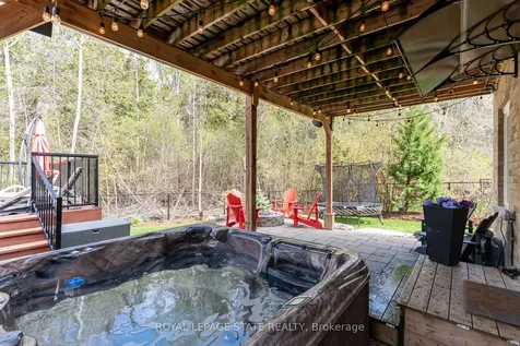 22 Rooke Court Guelph ON N1K 0B8