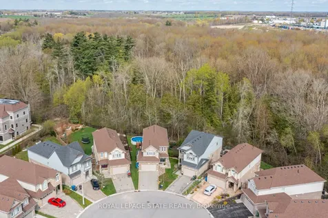 22 Rooke Court Guelph ON N1K 0B8
