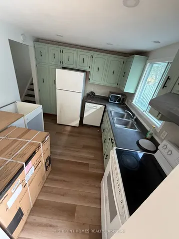 466 Midwood Crescent Waterloo ON N2L 5N5