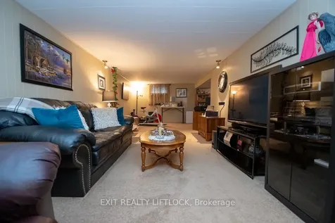 529 Shirley Avenue Peterborough ON K9J 5N9