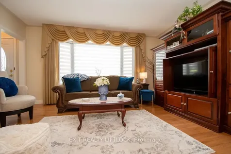 529 Shirley Avenue Peterborough ON K9J 5N9