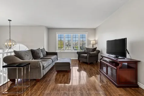 182 Briceland Street Kingston ON K7K 7L2