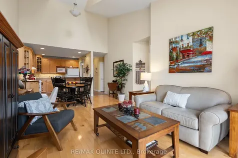 25 Heartwood Drive Belleville ON K8P 5M2