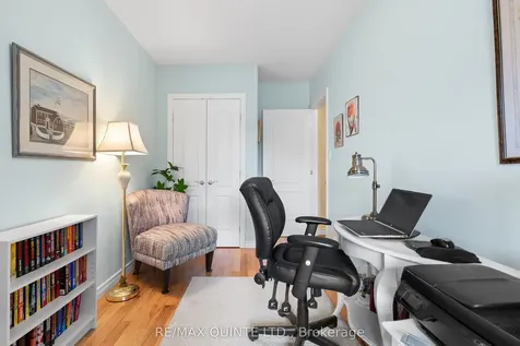 25 Heartwood Drive Belleville ON K8P 5M2