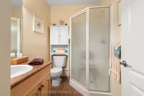 25 Heartwood Drive Belleville ON K8P 5M2