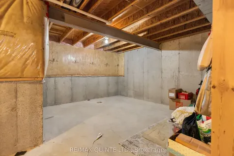 25 Heartwood Drive Belleville ON K8P 5M2