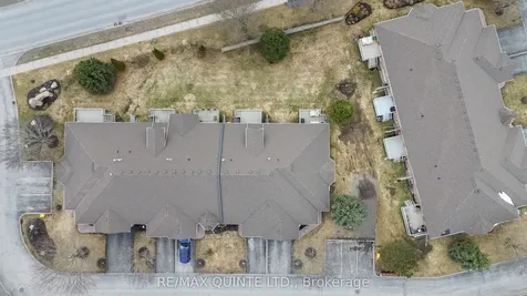 25 Heartwood Drive Belleville ON K8P 5M2