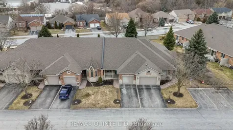 25 Heartwood Drive Belleville ON K8P 5M2